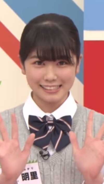 デビュー当時の丹生明里